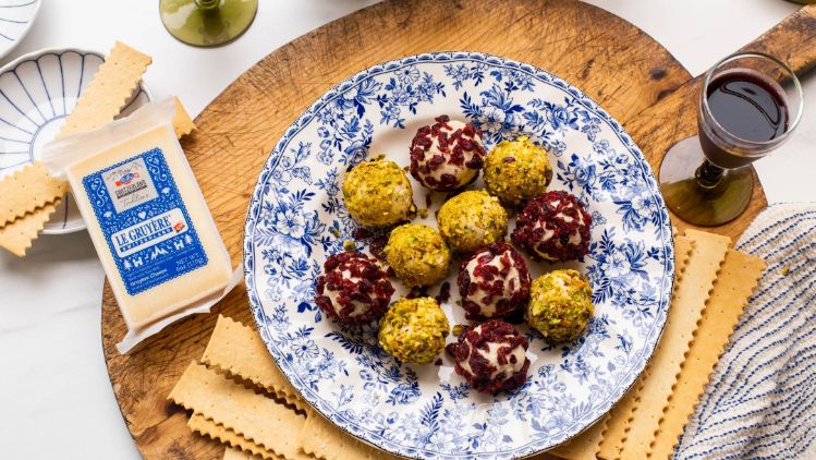 Emmi_Beauty_Le-Gruyere-Pistachio-Cranberry-Bites-2