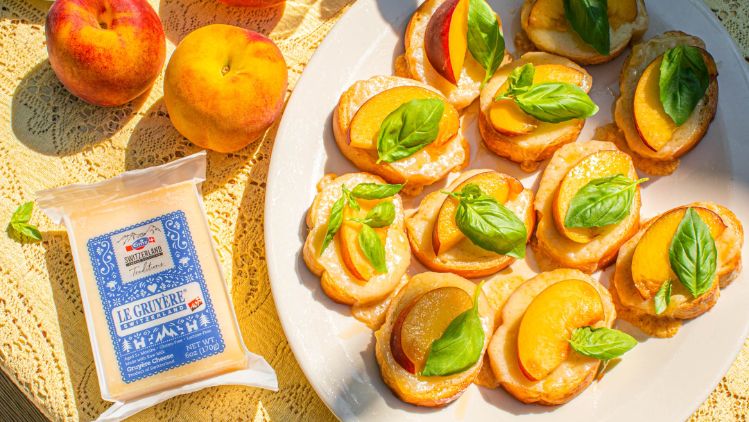 Emmi_Beauty_Peach-Crostini--10