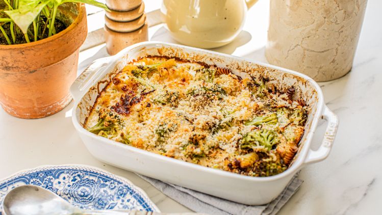 Emmi_Beauty_-1-Pan-Creamy-Chicken-Broccoli-Bake--5