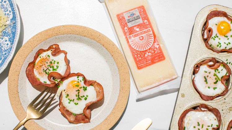 Emmi_Beauty_Cheesy-Ham-and-Egg-Muffin-Cups--4