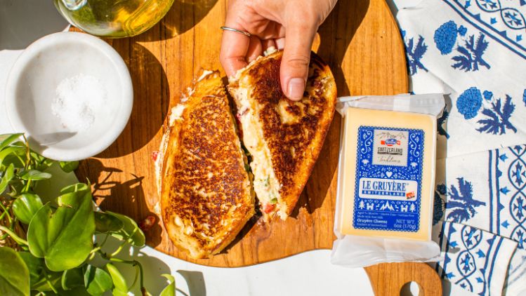 Emmi_Beauty_Pimiento-Gruyere-Grilled-Cheese-13