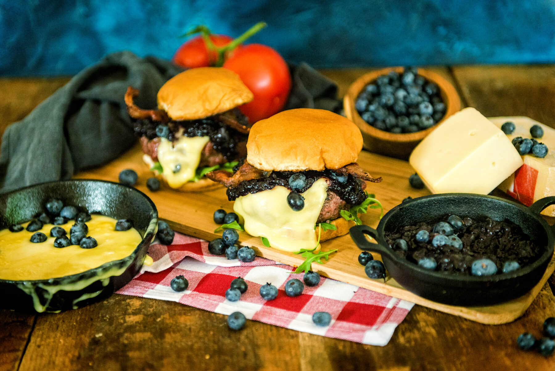 Smoked Blueberry Raclette Burgers - Emmi USA