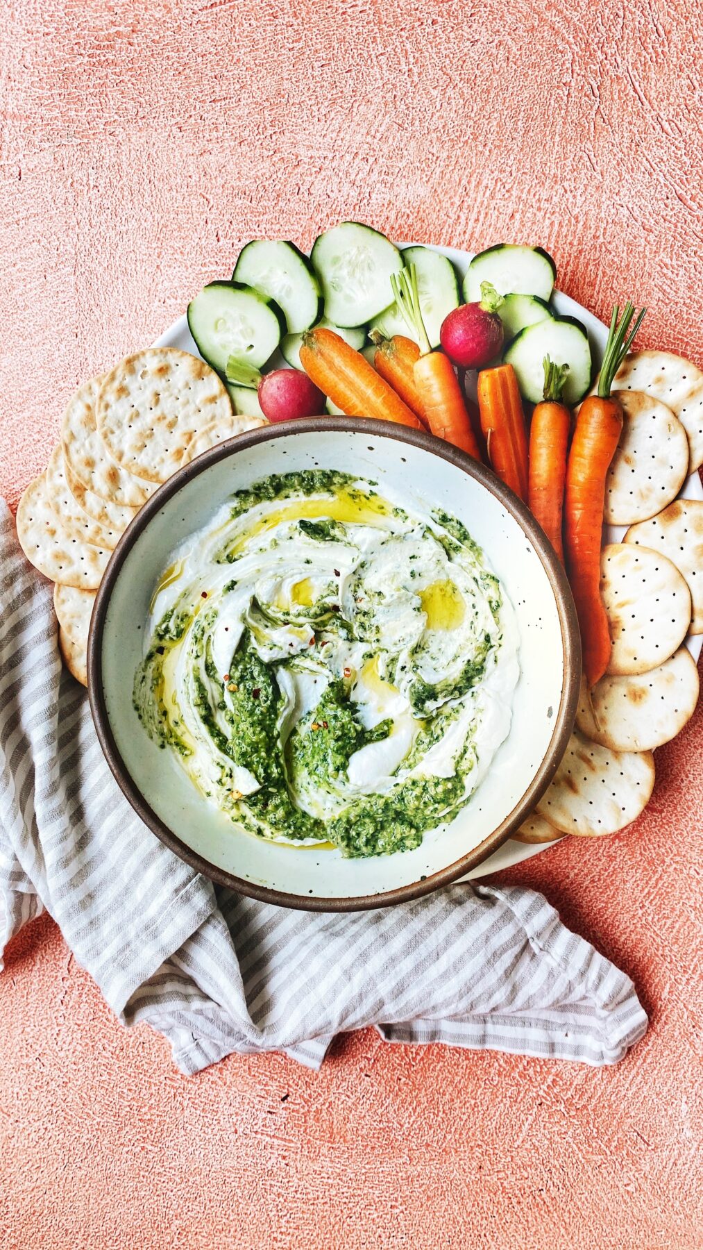 Pesto Gruyère Dip - Emmi USA